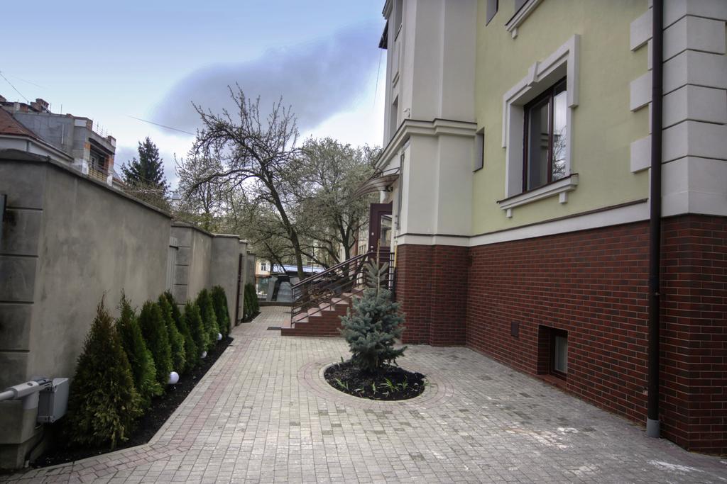 Potocki Apartments Lviv Extérieur photo